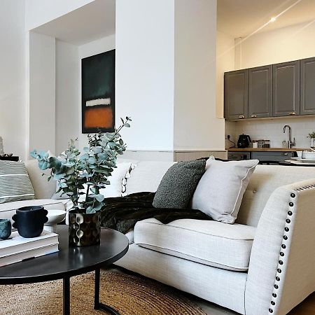 Todmorden Town Centre Apartment Esterno foto