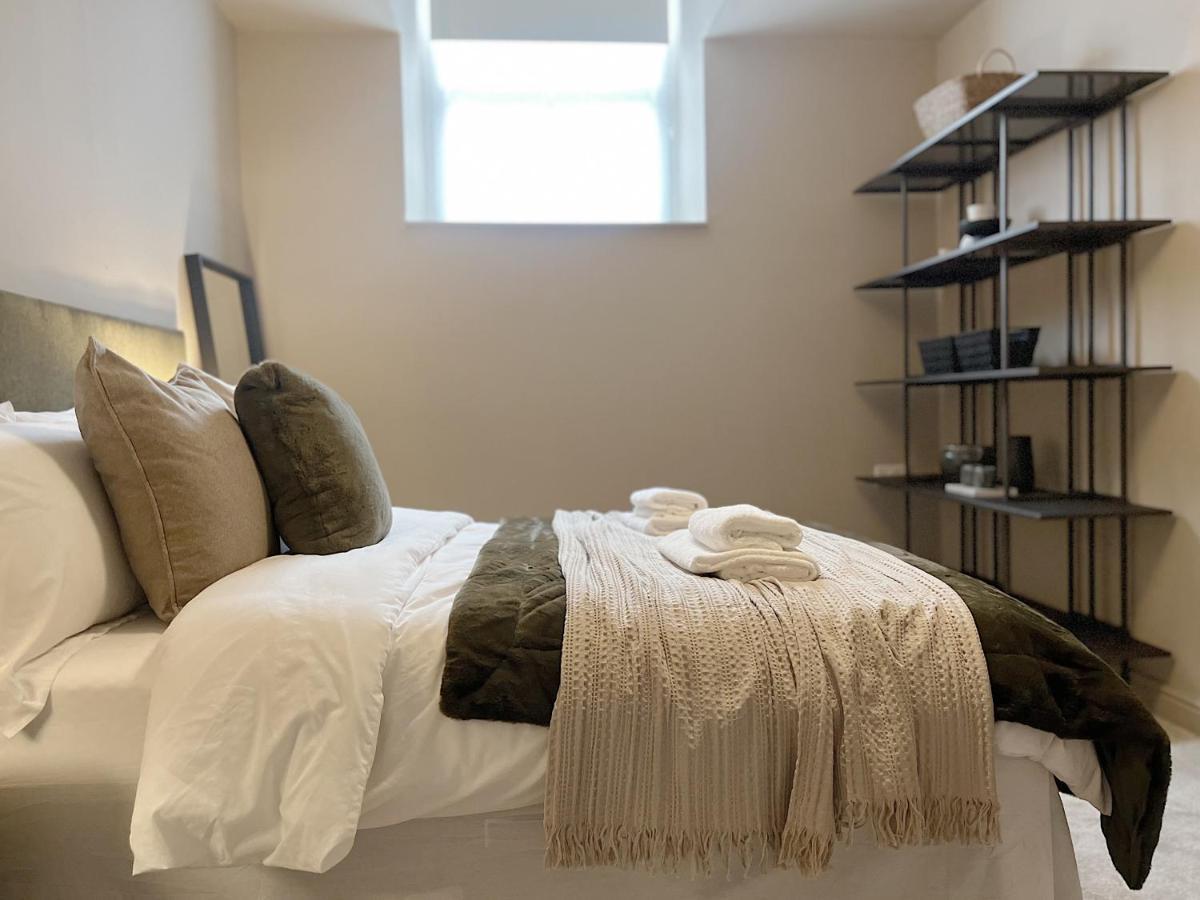 Todmorden Town Centre Apartment Esterno foto