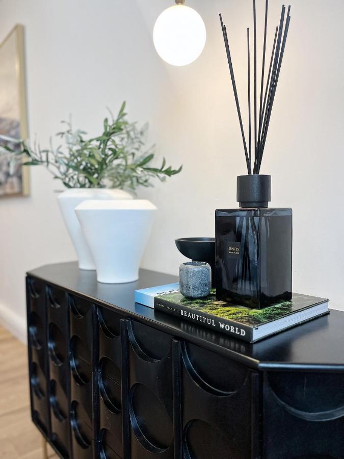 Todmorden Town Centre Apartment Esterno foto