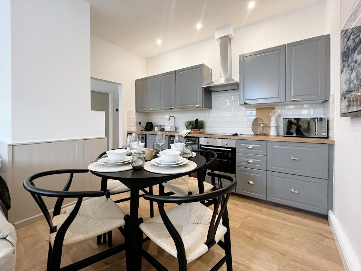 Todmorden Town Centre Apartment Esterno foto