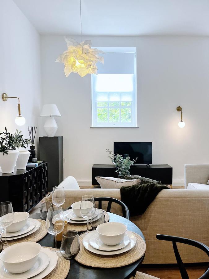 Todmorden Town Centre Apartment Esterno foto
