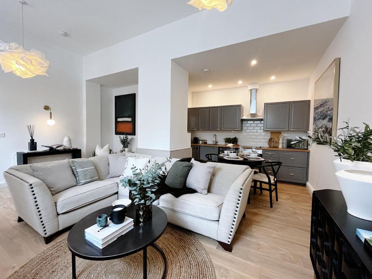 Todmorden Town Centre Apartment Esterno foto