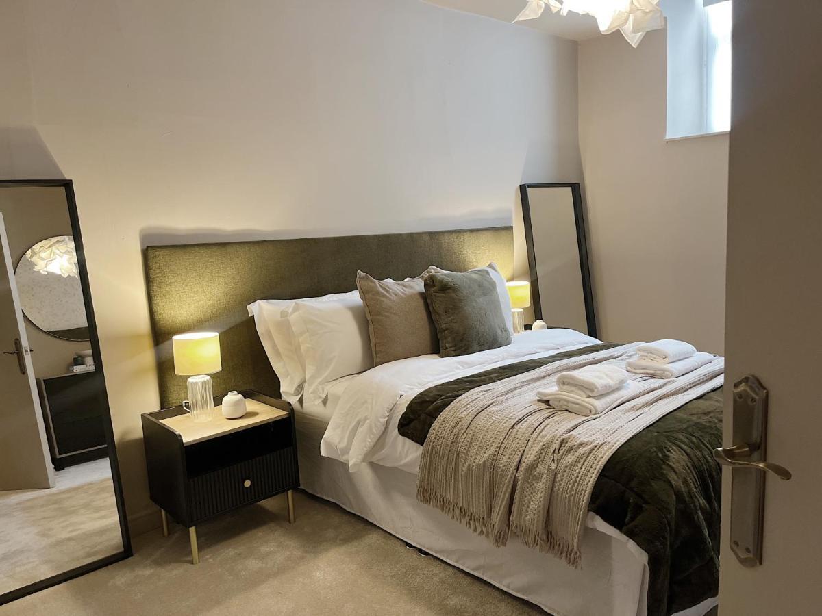 Todmorden Town Centre Apartment Esterno foto