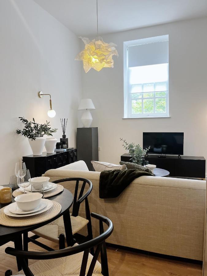 Todmorden Town Centre Apartment Esterno foto